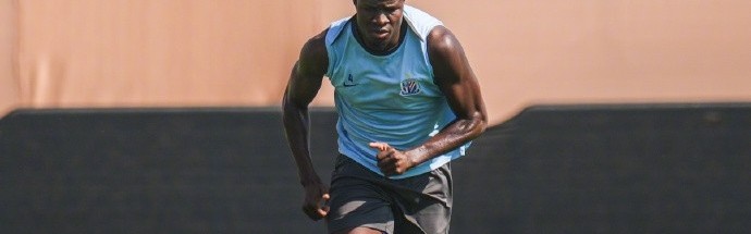 天天盈球在线观看-迪拜冬训进行时⚽🌞️💪